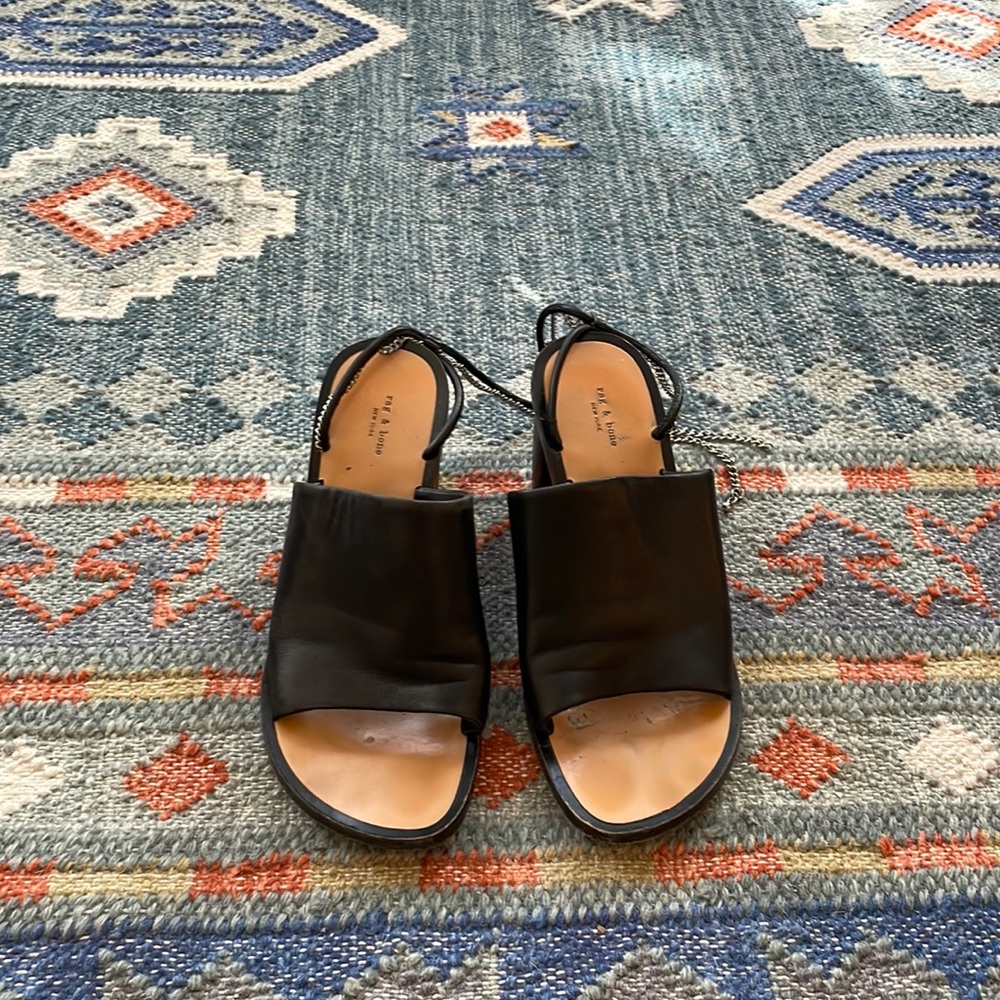 Rag & Bone chain closure Heels